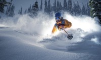 国际滑雪冬季旅游与赛事融合发展峰会，国际滑雪比赛在哪举行